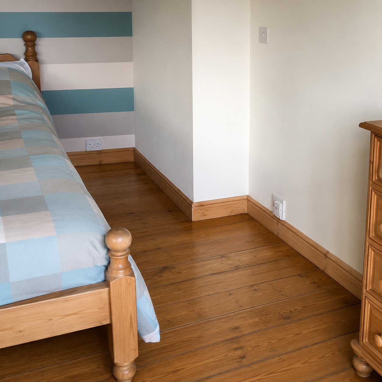 Wood Floors and Skirting After